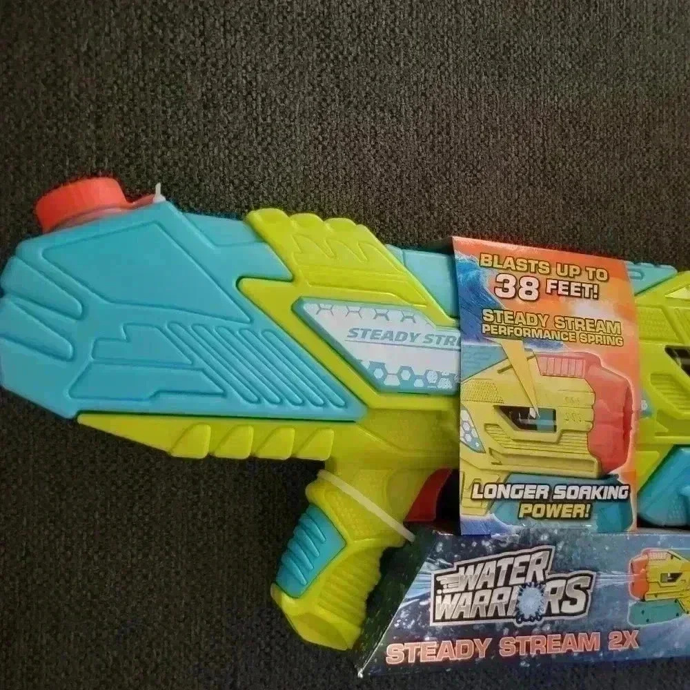 Water warriors 16 in Water Blaster - Picture 3 of 4